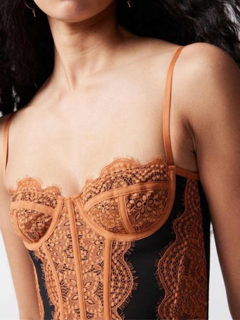NWT Out From Under Modern Love Lace Corset, Small, Cinnamon